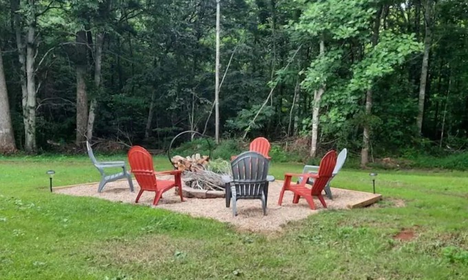 Roseland House | Charming Country Retreat with Ocean View & Pet Friendly