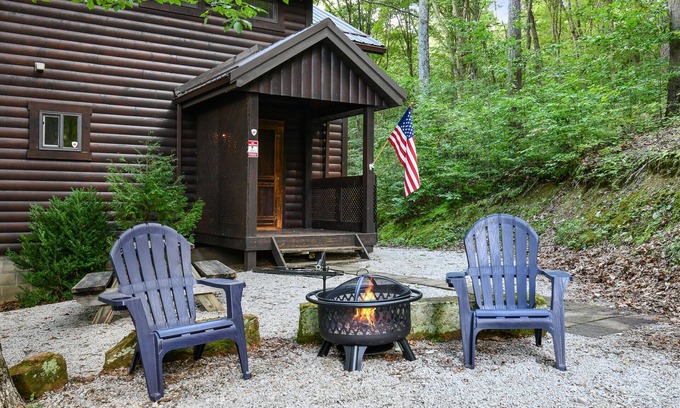 Laurelville Cabin | Enchanting Couples Cabin with Spa & Hot Tub in Hocking Hills