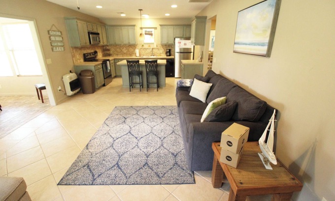Langley House | Cozy Cove Grand Lake Home - Near cove with ramp