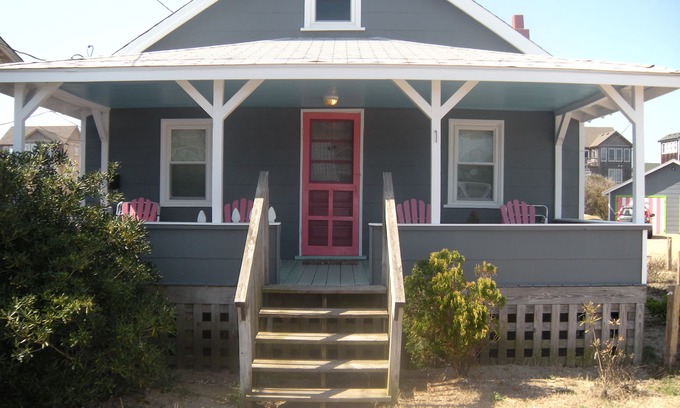 Nags Head Cottage | Charming Historic Sea Spray Cottage #1 with Ocean View