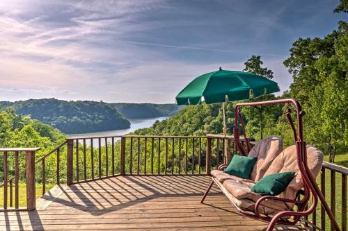 Byrdstown House | Inviting Dale Hollow Lake Cabin with Deck & Creek Views