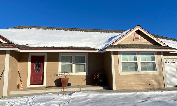 Wellington House | Discover Desert Creek Bungalow: 10/10 Rated Family Retreat