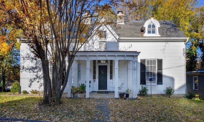 Diamond Hill House | Historic Downtown Cottage with Family-Friendly Amenities