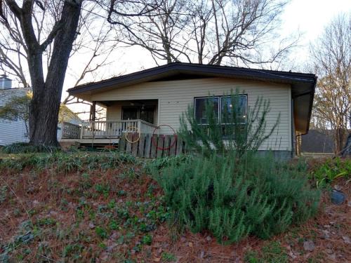 Duke Park House | Kid-Friendly Duke Park Getaway: Your Home Away From Home