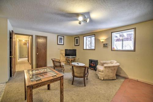 Durango Apartment | Charming Durango Apartment with Mountain View & Pet-Friendly