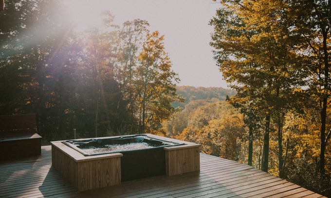 Newaygo Cabin | Inviting Family Cabin with Hot Tub on Muskegon River
