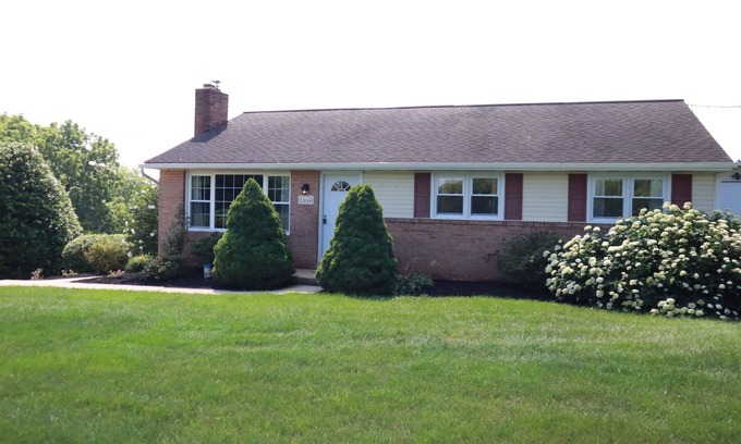 Conestoga Cottage | Inviting Family Cottage Near Lancaster - Rated 10/10!