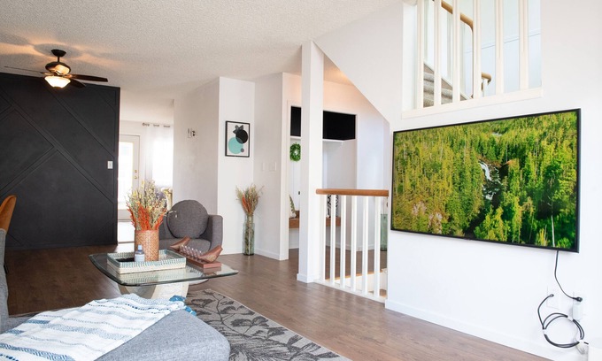 North Central Edmonton House | Inviting Family Townhouse Near Downtown with Free Parking