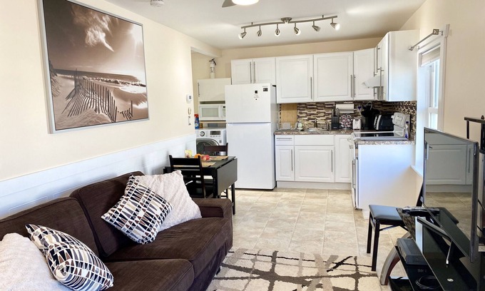 Seaside Heights Apartment | Family-Friendly 2 Bedroom Oceanfront Retreat in Seaside Heights