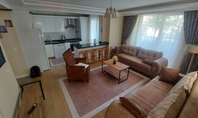Bakırkoy Apartment | Cozy Flat 10 min to Aqua Florya Mall in Bakirkoy