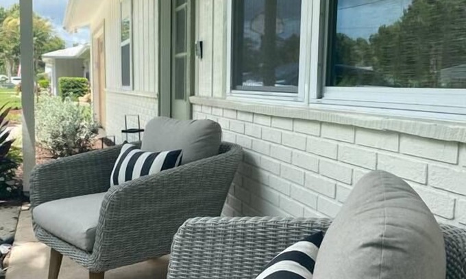 Glencoe House | Charming Florida Camp with Fire Pit and Cowboy Pool Retreat