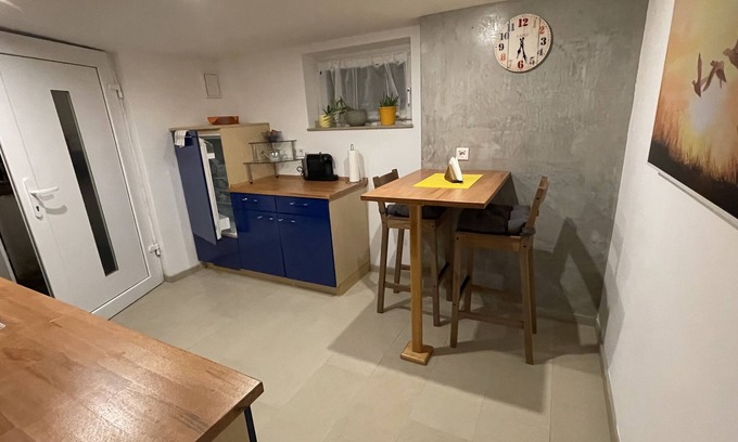 Iserhagen Sud Apartment | Inviting Basement Apartment with Breakfast & Family Amenities
