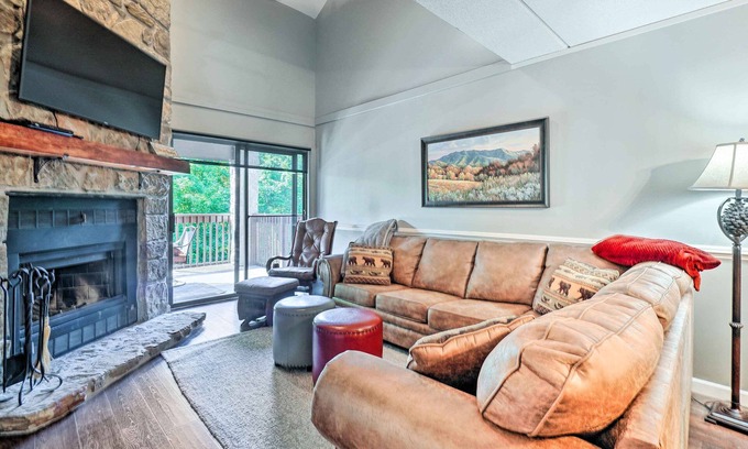 Chalet Village Condo | Inviting Gatlinburg Condo - Steps from National Park!