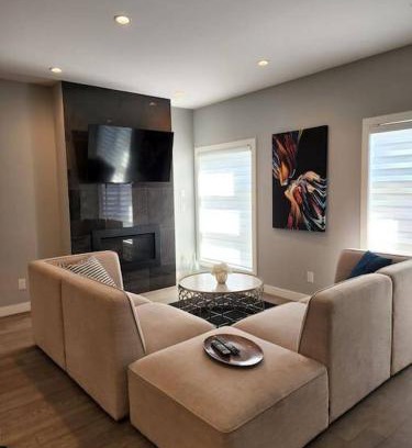 Kensington Apartment | Charming Kensington Retreat: Family and Pet Friendly Stay