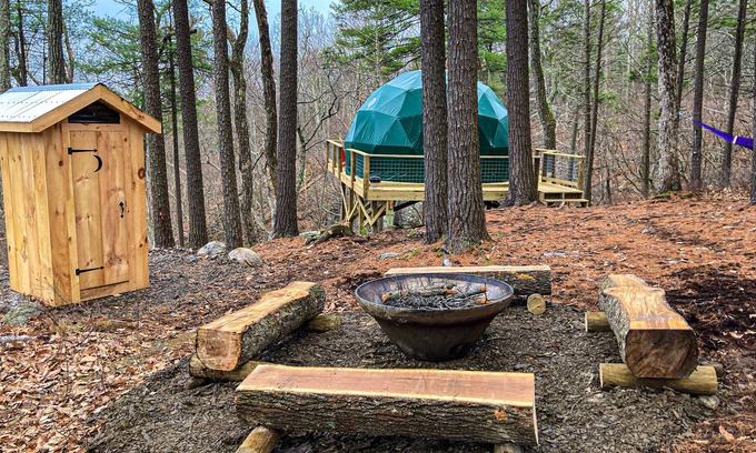 Wallkill House | Exceptional Geo-Dome Retreat with Spa on Private Wilderness