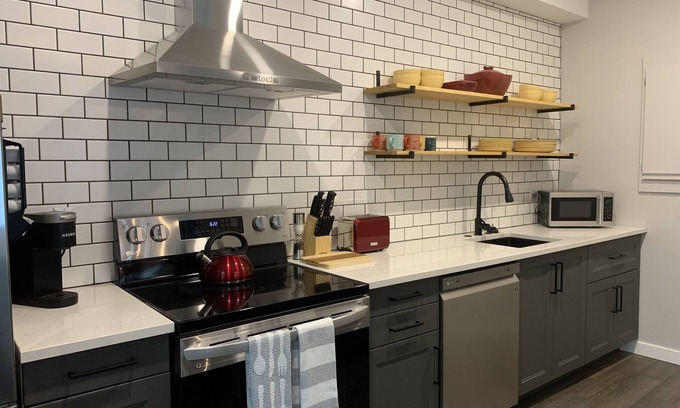 Parkhill House | Charming Retreat Just Minutes from Grand Bend Beach