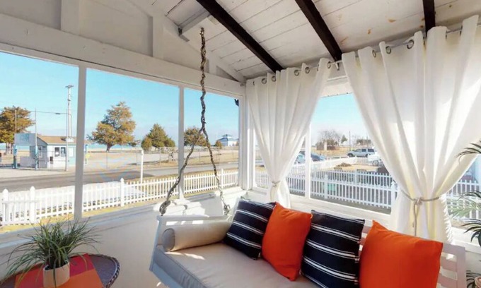 Chesapeake Beach Cottage | Perfect Retreat at Breezy Point Beach & Marina with Spa