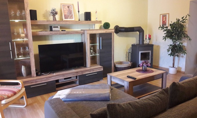 Uehlingen-Birkendorf Apartment | Welcoming Guest Retreat with Spa and Pet-Friendly Options