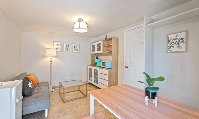 Maryvale House | Cozy Guest Suite in Phoenix, Arizona