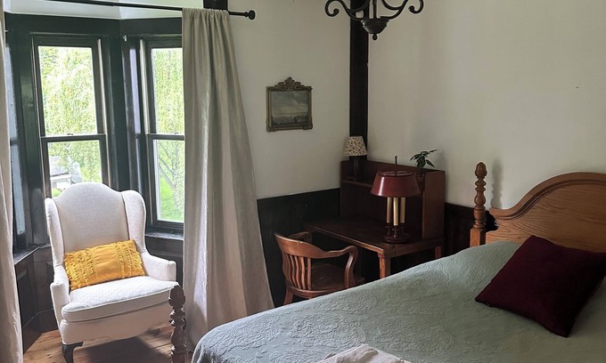 Middletown House | Cozy Guest Suite in Historic Home