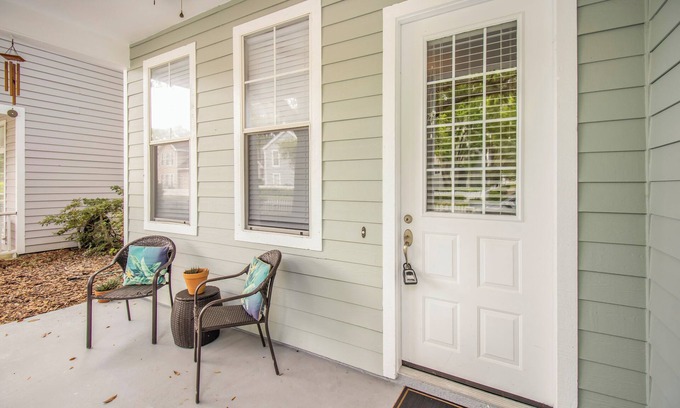 Haile Plantation House | Charming Haile Cottage: Top-Rated with Ocean Views & Kitchen