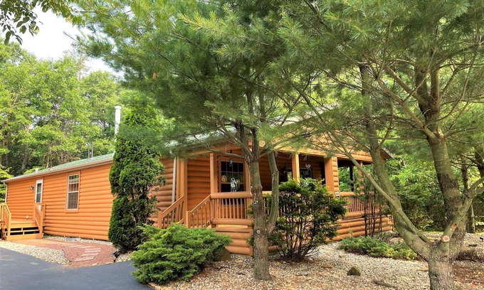 Spring Brook House | Perfect Retreat @ Spring Brook Resort with Spa & Hot Tub