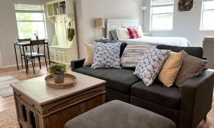 Pedernales Canyon Ranch House | Cozy Hill Country Studio w/ Hot Tub in Spicewood