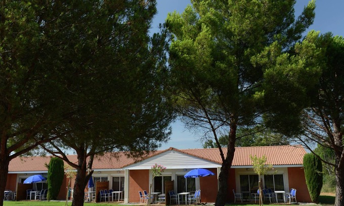 Salleles-d'Aude House | Cozy holiday home with terrace surrounded by vineyards