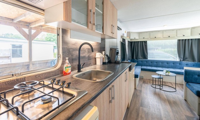 De Pol House | Charming Holiday Home with Garden Near Giethoorn