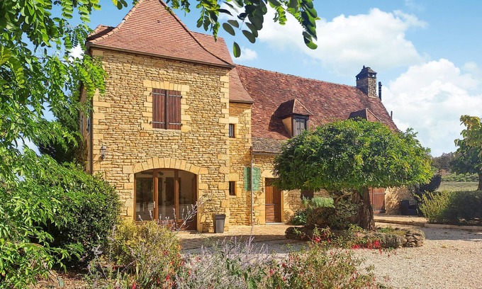 Marcillac-Saint-Quentin House | Inviting Stone House with Pool and Family-Friendly Amenities