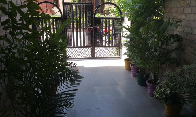 Mohali Apartment | Welcoming Retreat with Pool and Pet-Friendly Amenities