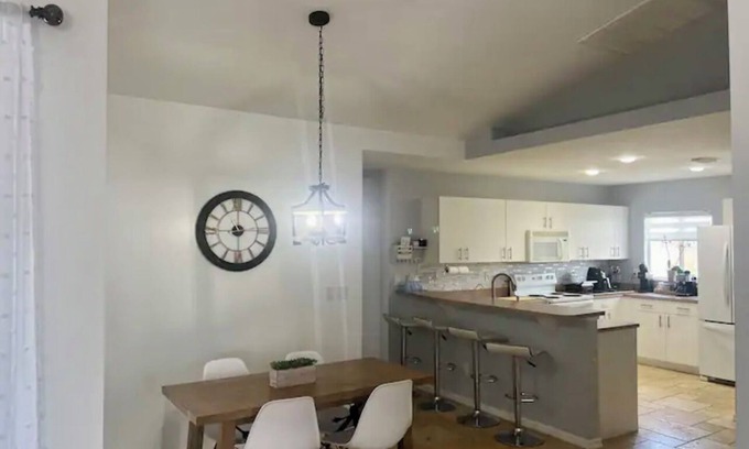 Mariner House | Family-Friendly Retreat with Heated Pool & Ocean Views