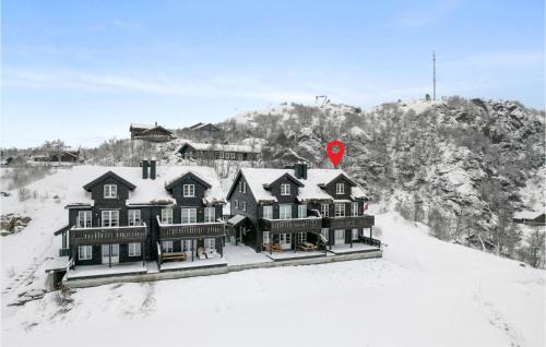 Ljosland House | Inviting Retreat in Seral with Mountain View & Family Amenities