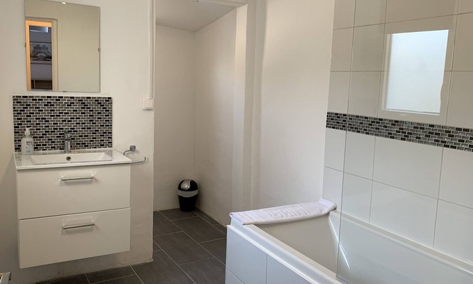 Loubille House | Welcoming Home in a Serene Environment, Pet & Child Friendly