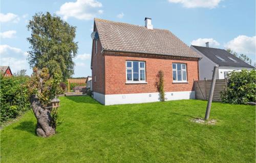 Pedersker House | Ideal Aakirkeby Home with Kitchen for Families and Pets