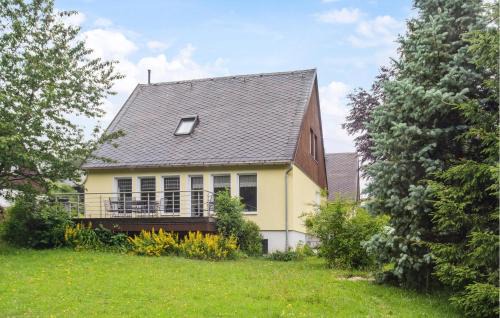 Bad Brambach House | Perfect Retreat in Bad Brambach with Sauna & Family Amenities