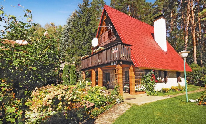 Barczewo House | Comfortable 2 Bedroom Retreat in Barczewo with Amenities
