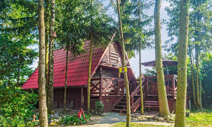 Ostrow Wielki House | Relaxing Getaway by the Lake with Spa and Pet-Friendly Options