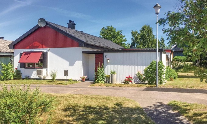 Borgholm House | Conveniently Located House in Borgholm with Ocean Views