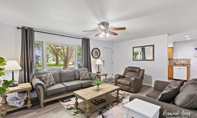 Bourbonnais House | Inviting Home in Bourbonnais with Pool & Spa Amenities