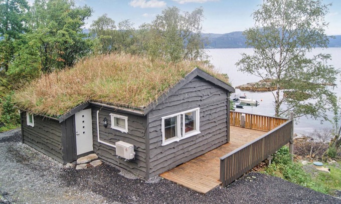 Brekke House | Idyllic Vacation Home on Sognefjord with Spa & Lake View