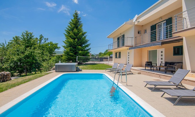 Velika Cista House | Elegant 5-Bedroom Retreat in Cista Velika with Spa & Pool