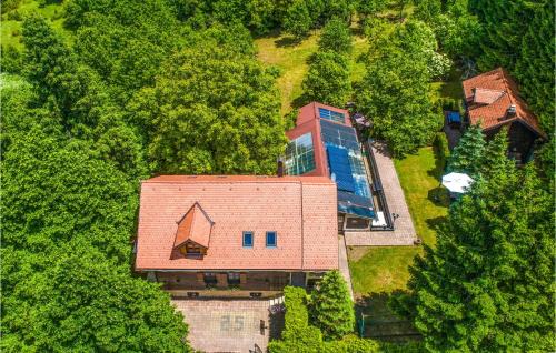 Cujica Krcevina House | Relaxing Retreat in Cujica Krcevina with Sauna & Pool