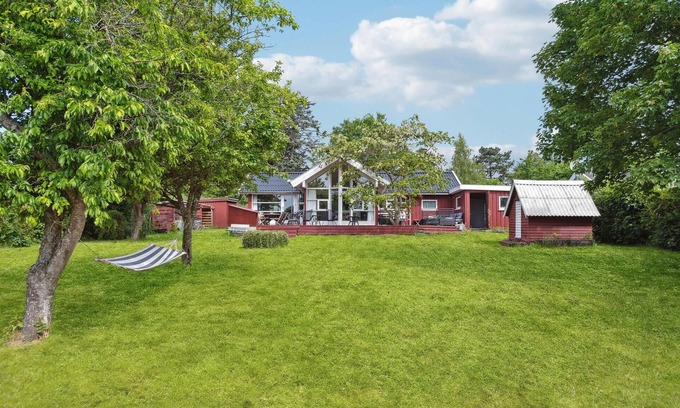 Dronningmolle House | Discover Comfort at The Danish Riviera in Dronningmølle