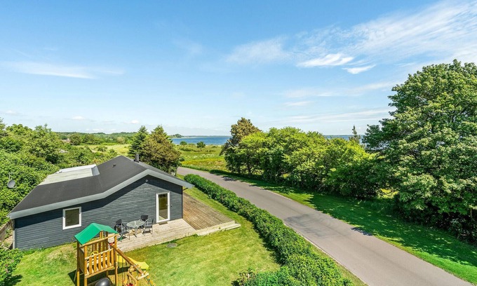 Farso House | Tranquil Retreat with Breathtaking Fjord Views