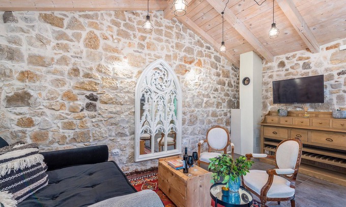 Filipini House | Cozy home in Filipini with WiFi