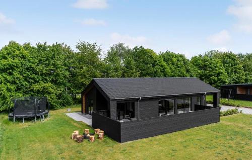 Nørre Hurup House | Pet-Friendly Retreat in Hadsund with Full Kitchen Access
