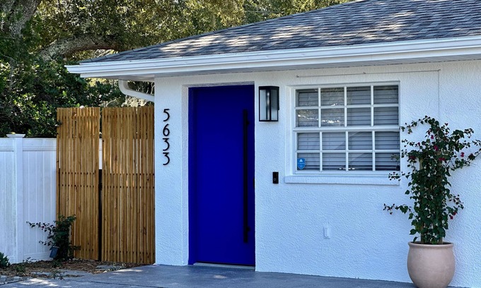Downtown Zephyrhills House | Charming Home in Historic Zephyrhills - Rated 10/10