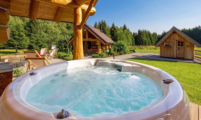 Hlevci House | Escape to a Cozy Wooden Cottage in Hlevci with Spa Access