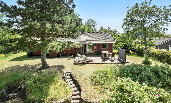 Frolunde House | Relax in a Cozy Wooden Holiday Home with Garden Access